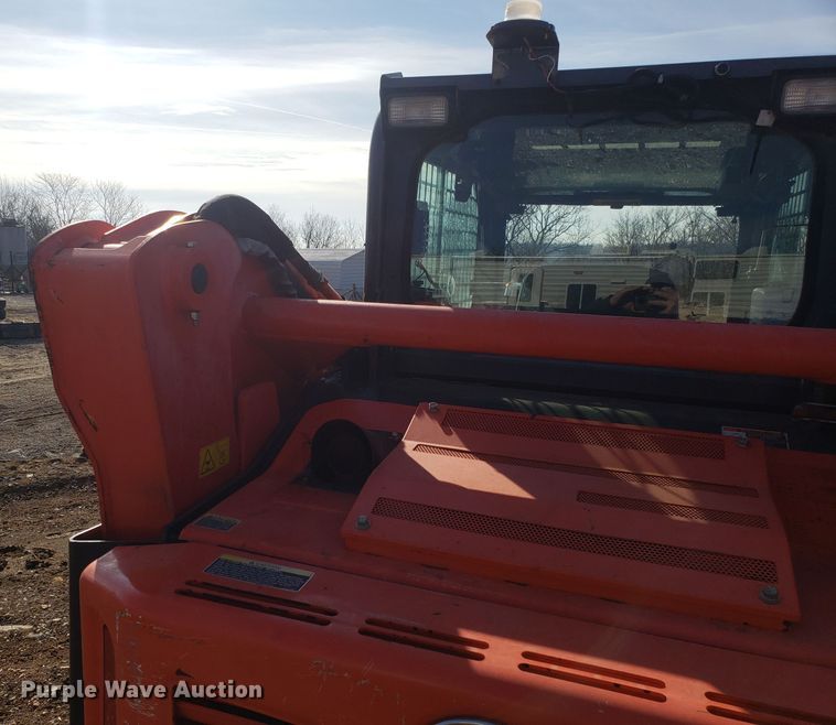 image for item GA9476 Kubota SVL75-2 skid steer