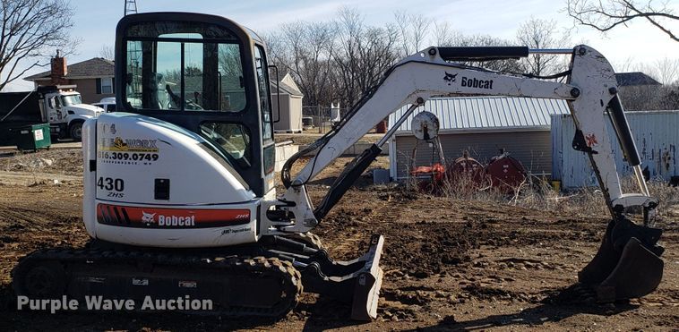 image for item GA9477 2003 Bobcat 430 ZHS mini excavator