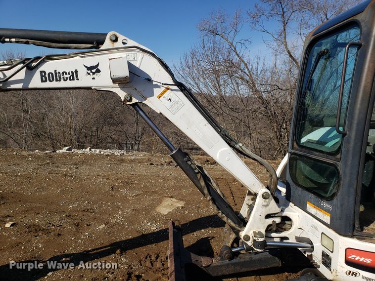 image for item GA9477 2003 Bobcat 430 ZHS mini excavator