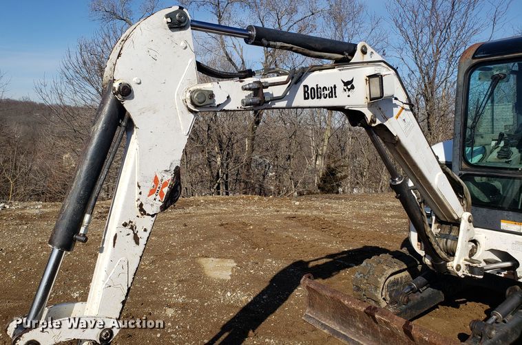 image for item GA9477 2003 Bobcat 430 ZHS mini excavator