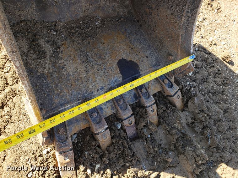 image for item GA9477 2003 Bobcat 430 ZHS mini excavator