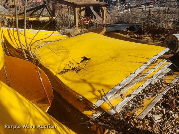 image for item GA9479 (33) trash chutes