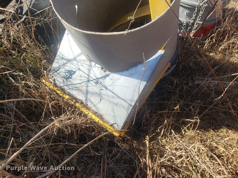 image for item GA9479 (33) trash chutes