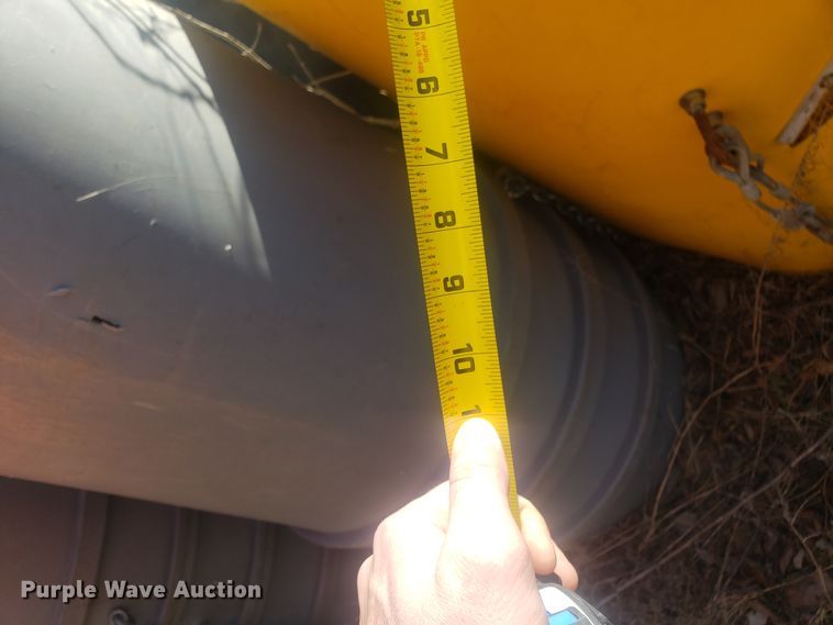 image for item GA9479 (33) trash chutes