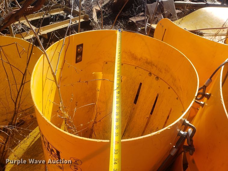 image for item GA9479 (33) trash chutes