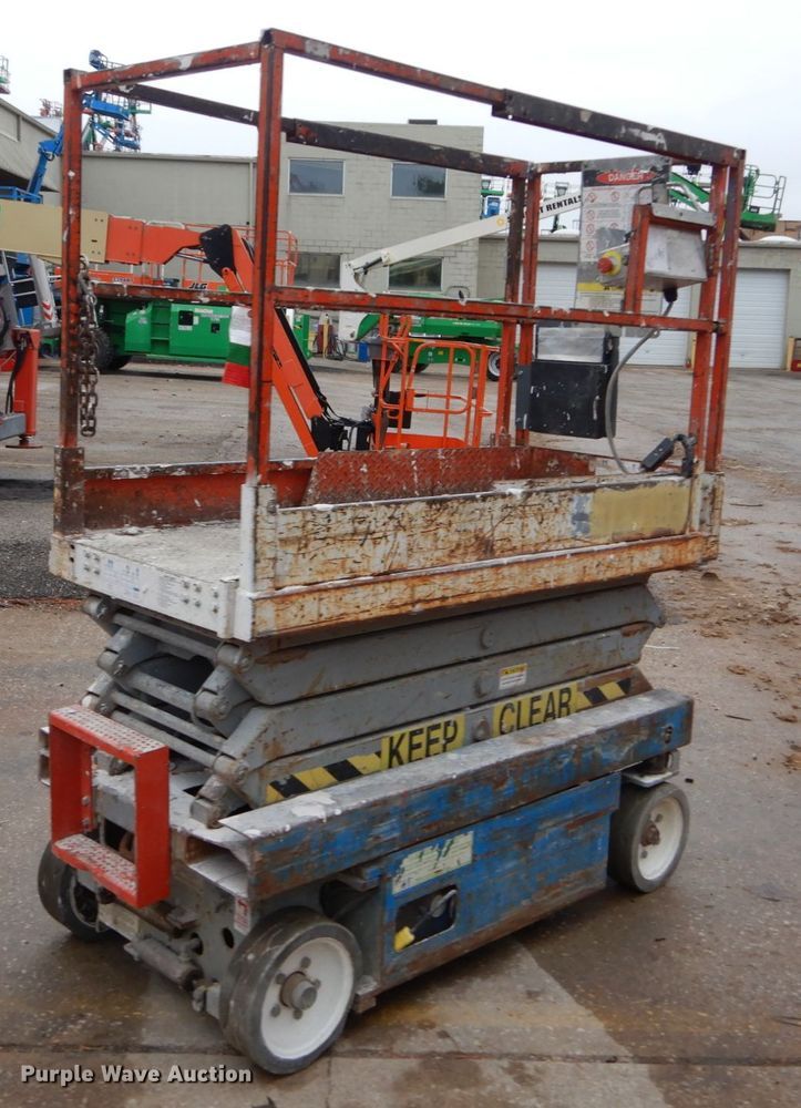 image for item GB9750 1996 Skyjack M3219 scissor lift