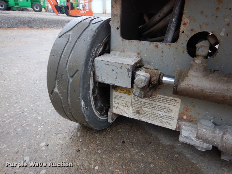 image for item GB9750 1996 Skyjack M3219 scissor lift