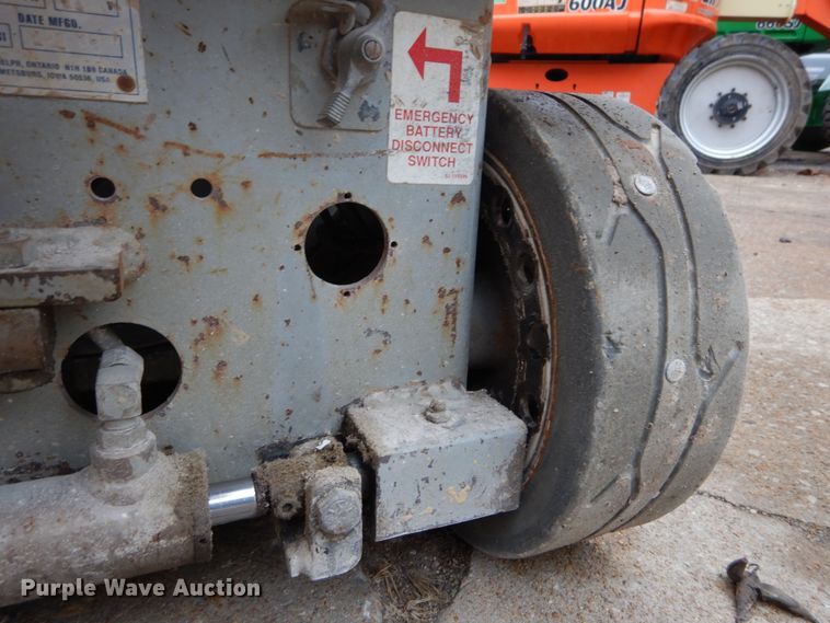 image for item GB9750 1996 Skyjack M3219 scissor lift