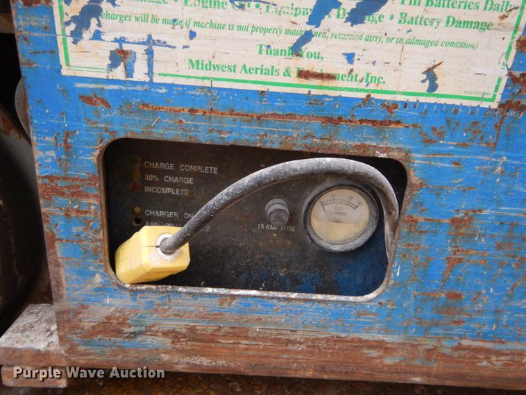 image for item GB9750 1996 Skyjack M3219 scissor lift