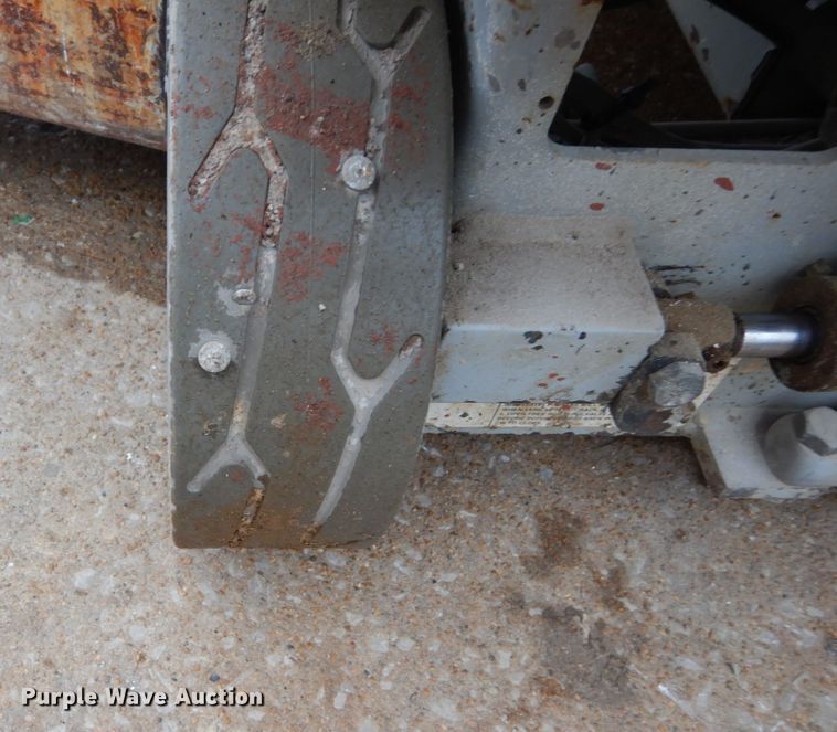 image for item GB9751 1997 Skyjack 3219 scissor lift