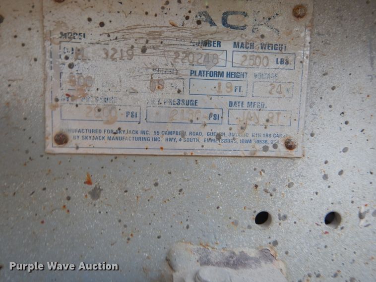 image for item GB9751 1997 Skyjack 3219 scissor lift