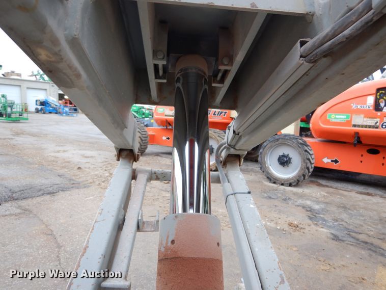 image for item GB9752 1993 Skyjack 3015 scissor lift