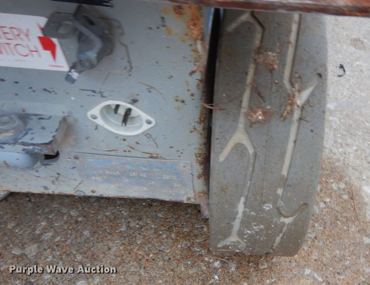 image for item GB9752 1993 Skyjack 3015 scissor lift