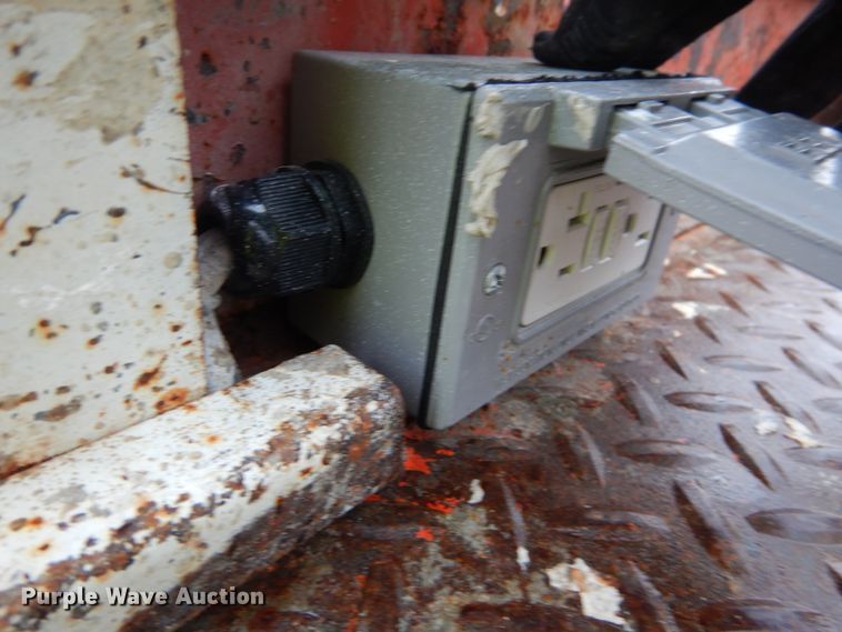 image for item GB9753 1992 Skyjack 3015 scissor lift