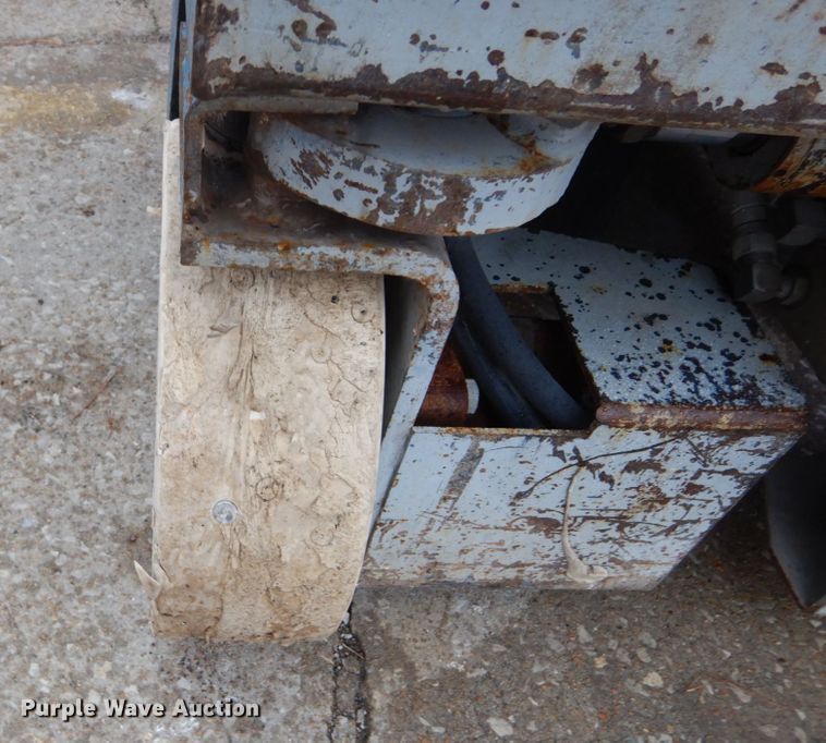 image for item GB9753 1992 Skyjack 3015 scissor lift