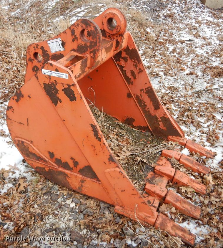 image for item GB9757 SSEC C/N60 30"W excavator bucket