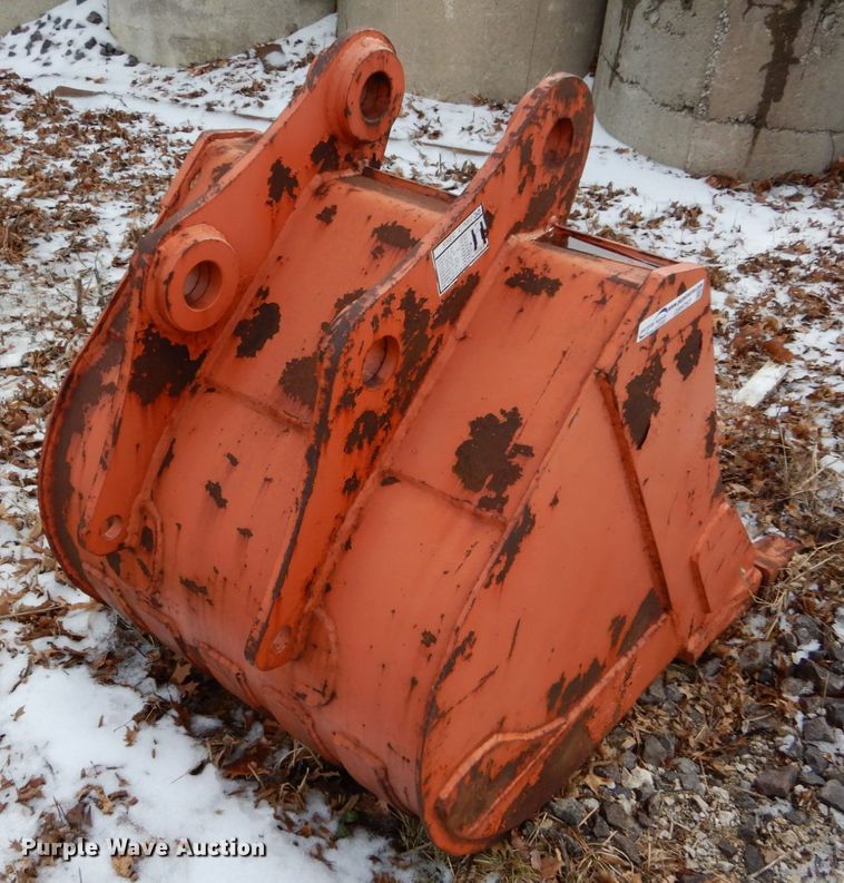 image for item GB9757 SSEC C/N60 30"W excavator bucket