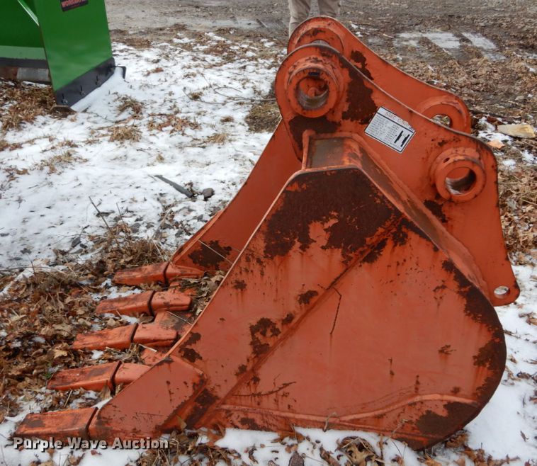 image for item GB9757 SSEC C/N60 30"W excavator bucket