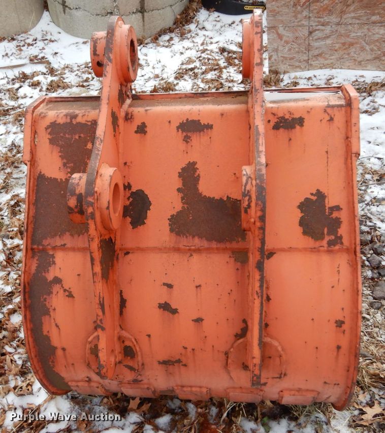 image for item GB9757 SSEC C/N60 30"W excavator bucket