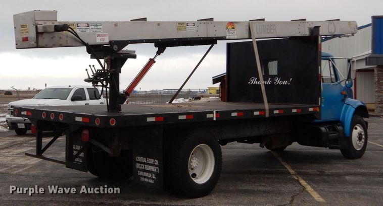 image for item GB9763 1995 International 4700 dump flatbed truck with conveyor