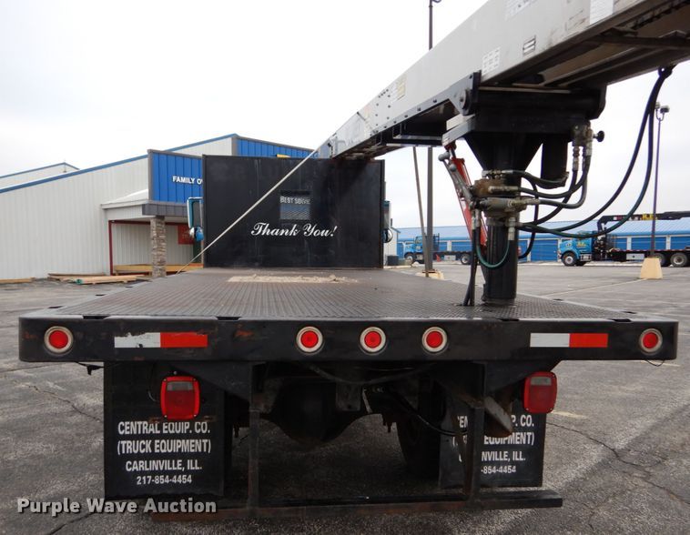 image for item GB9763 1995 International 4700 dump flatbed truck with conveyor