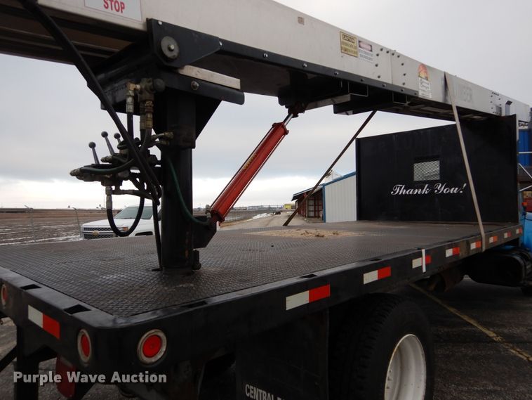 image for item GB9763 1995 International 4700 dump flatbed truck with conveyor