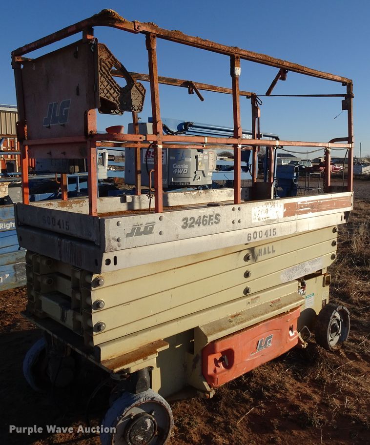 image for item GC9156 JLG 3246ES scissor lift