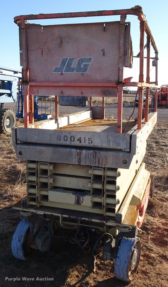 image for item GC9156 JLG 3246ES scissor lift