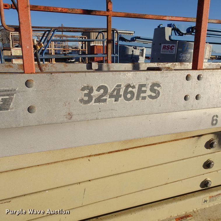 image for item GC9156 JLG 3246ES scissor lift