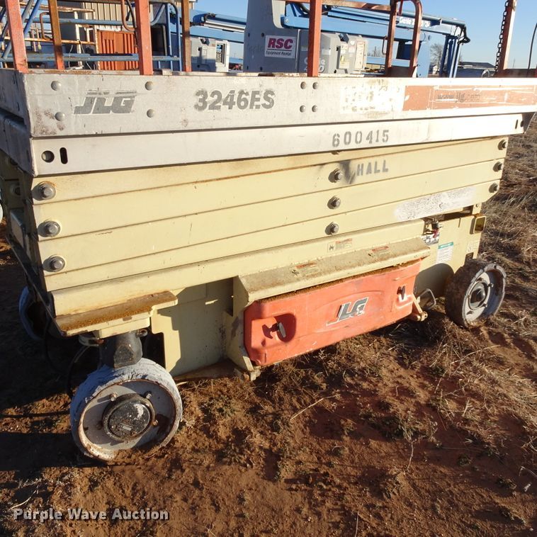 image for item GC9156 JLG 3246ES scissor lift