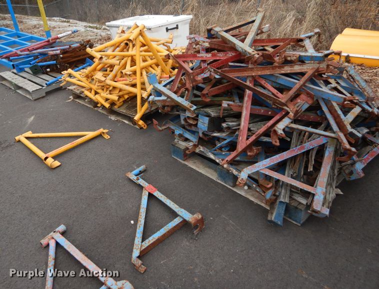 image for item GC9498 Scaffold outrigger arms