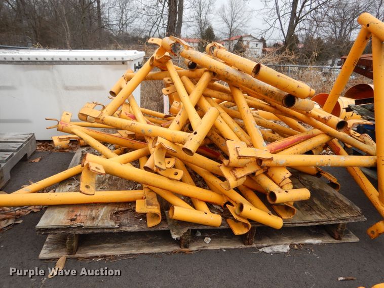 image for item GC9498 Scaffold outrigger arms