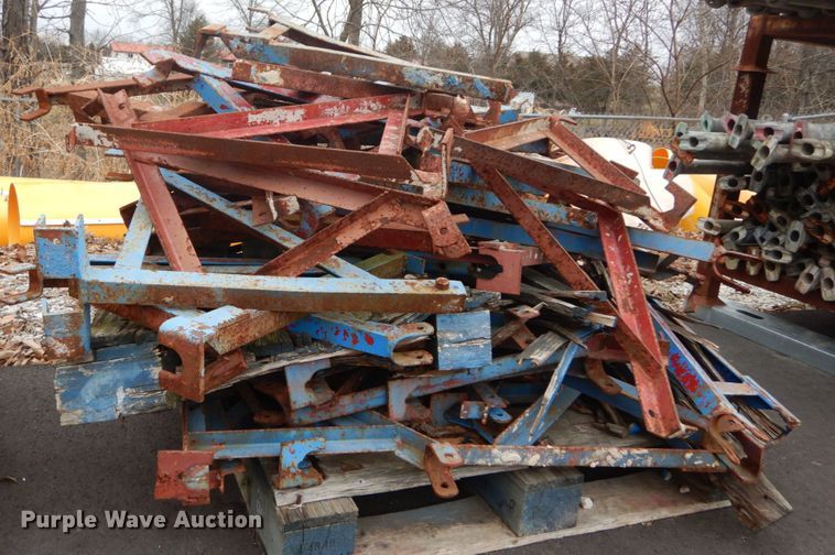 image for item GC9498 Scaffold outrigger arms