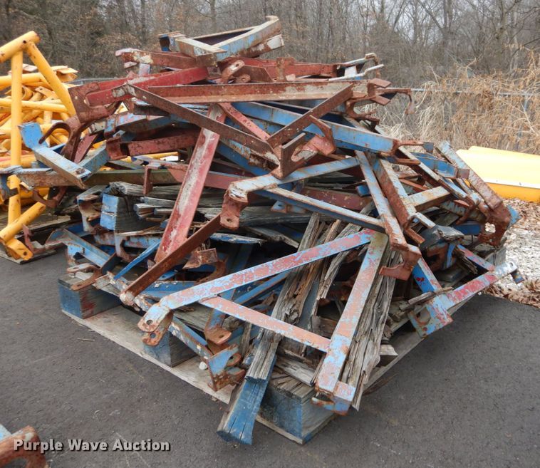 image for item GC9498 Scaffold outrigger arms