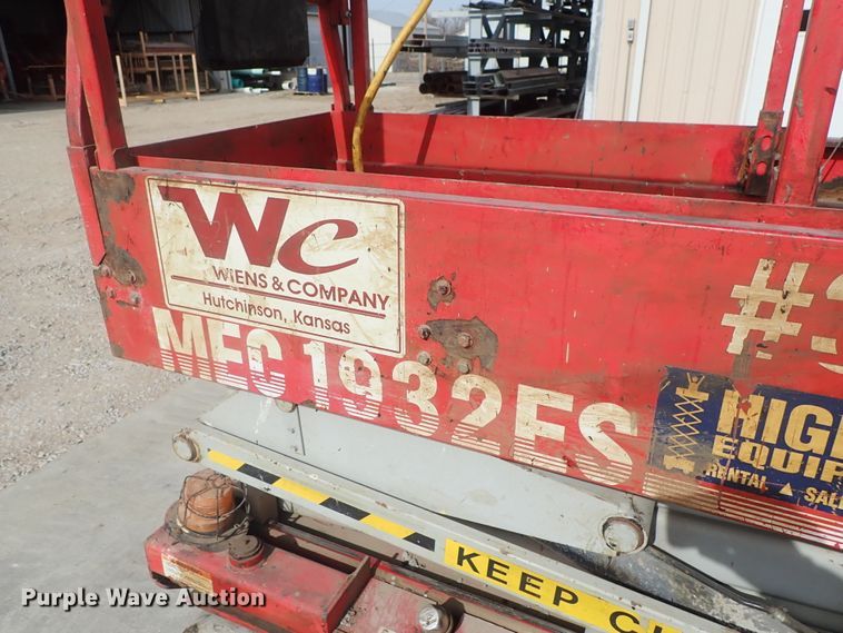 image for item GF9731 Mec 1932ES scissor lift