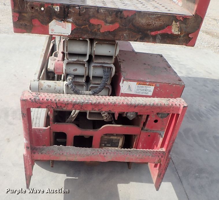 image for item GF9731 Mec 1932ES scissor lift