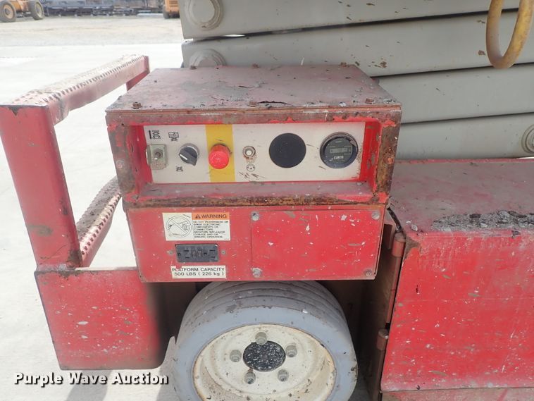 image for item GF9731 Mec 1932ES scissor lift