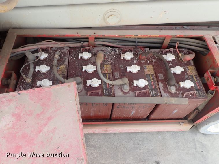 image for item GF9731 Mec 1932ES scissor lift