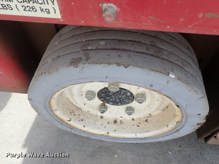 image for item GF9731 Mec 1932ES scissor lift