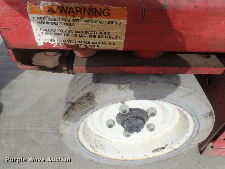 image for item GF9731 Mec 1932ES scissor lift