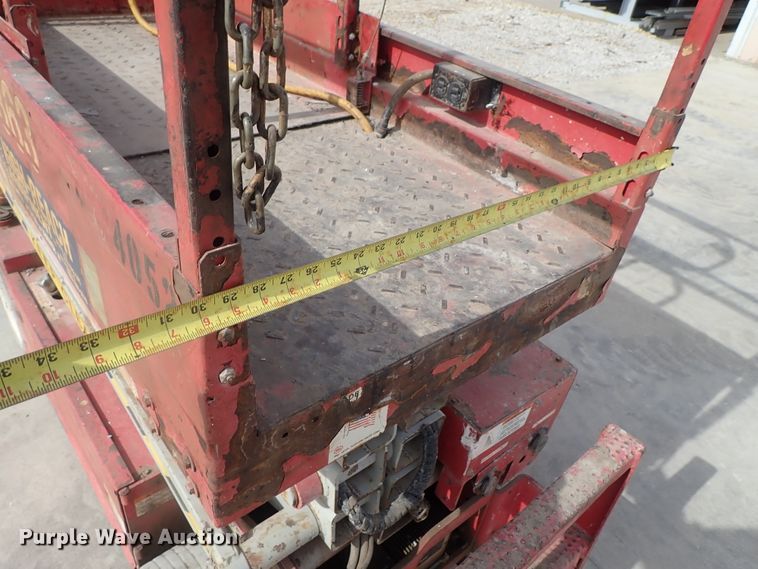 image for item GF9731 Mec 1932ES scissor lift