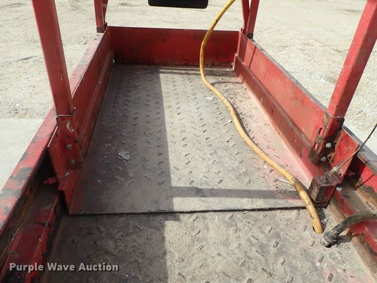 image for item GF9731 Mec 1932ES scissor lift