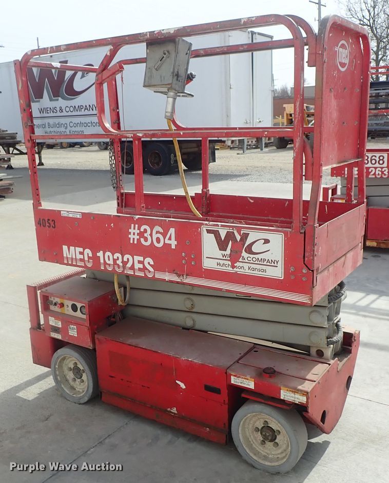 image for item GF9732 Mec 1932ES scissor lift