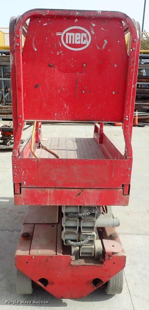 image for item GF9732 Mec 1932ES scissor lift
