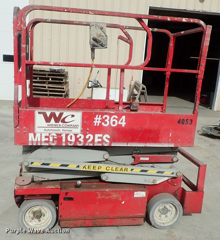 image for item GF9732 Mec 1932ES scissor lift
