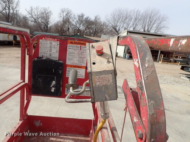 image for item GF9732 Mec 1932ES scissor lift