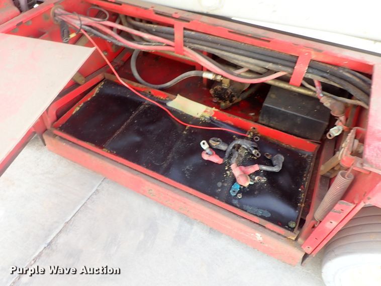 image for item GF9732 Mec 1932ES scissor lift