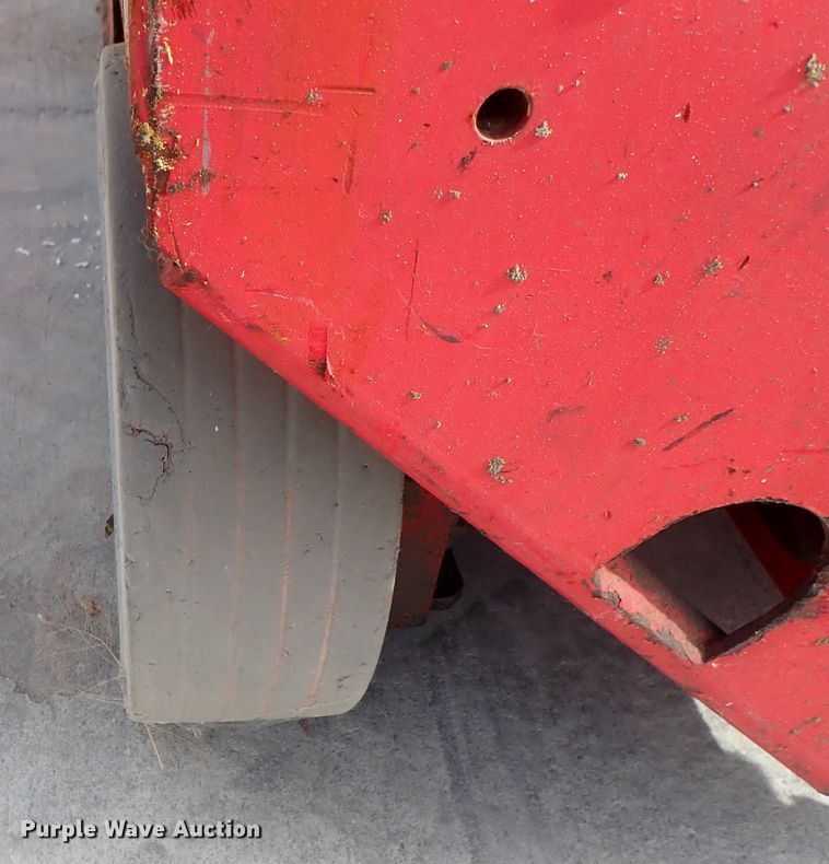 image for item GF9732 Mec 1932ES scissor lift