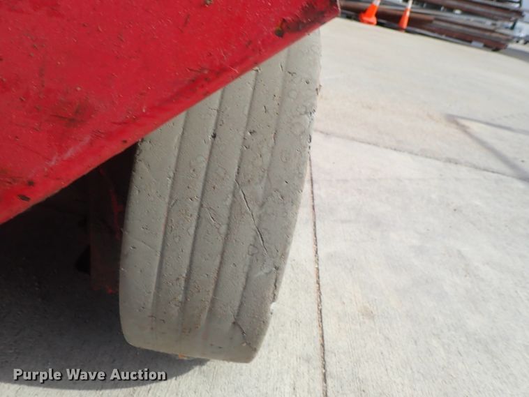 image for item GF9732 Mec 1932ES scissor lift