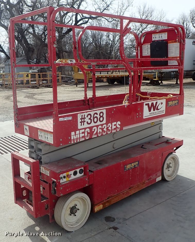 image for item GF9733 Mec 2633ES scissor lift